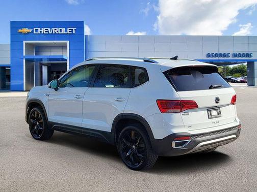 2024 Volkswagen Taos 1.5T SE