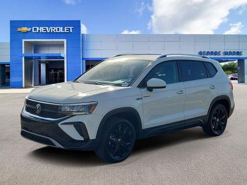 2024 Volkswagen Taos 1.5T SE