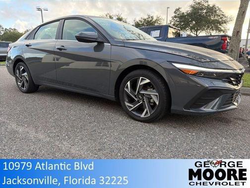 2025 Hyundai ELANTRA SEL