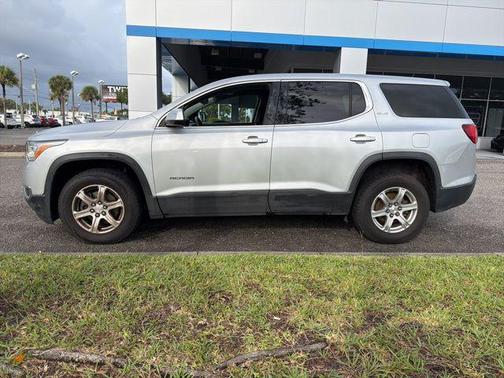 2017 GMC Acadia SLE-1