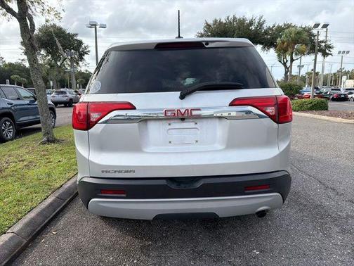 2017 GMC Acadia SLE-1