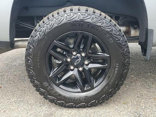 2025 Chevrolet Silverado 1500 Custom Trail Boss