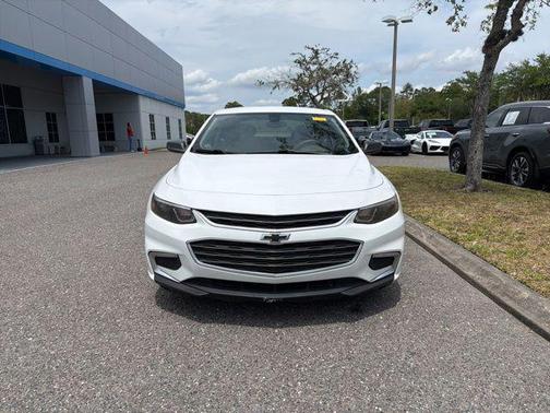 Summit White 2018 Chevrolet Malibu 1LS