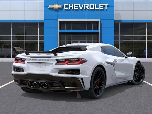 Arctic White 2026 Chevrolet Corvette Z06