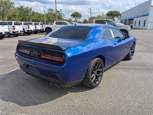 2021 Dodge Challenger SXT