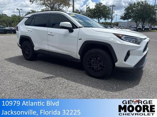 2020 Toyota RAV4 XLE