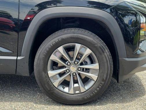 Mosaic Black Metallic 2025 Chevrolet Equinox 1LT