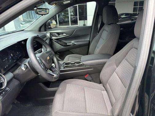 Mosaic Black Metallic 2025 Chevrolet Equinox 1LT