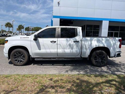 Summit White 2024 Chevrolet Silverado 1500 Custom