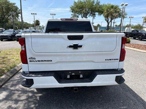 Summit White 2024 Chevrolet Silverado 1500 Custom