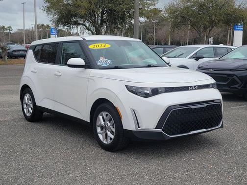 2024 Kia Soul LX