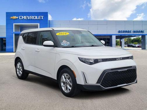 2024 Kia Soul LX