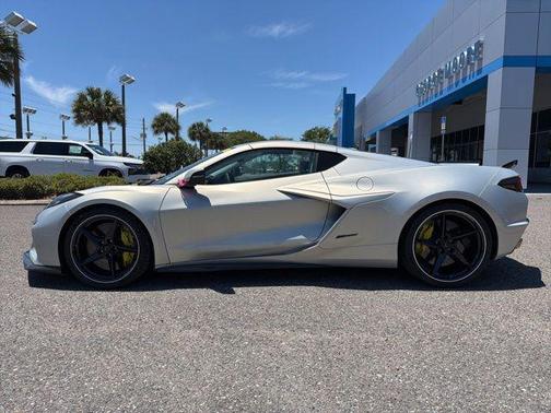 Silver Flare Metallic 2024 Chevrolet Corvette E-Ray RWD Coupe 3LZ