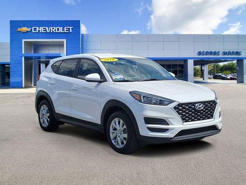 White Pearl 2019 Hyundai TUCSON SE