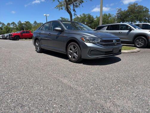 Pyrite Silver Metallic 2024 Volkswagen Jetta 1.5T SE