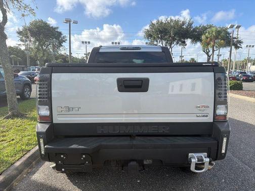 2010 Hummer H3T Alpha