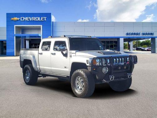 2010 Hummer H3T Alpha