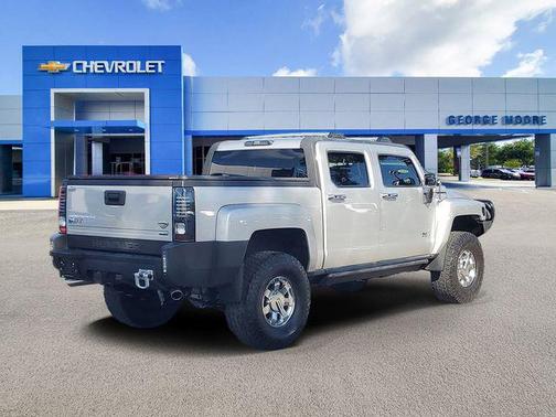 2010 Hummer H3T Alpha