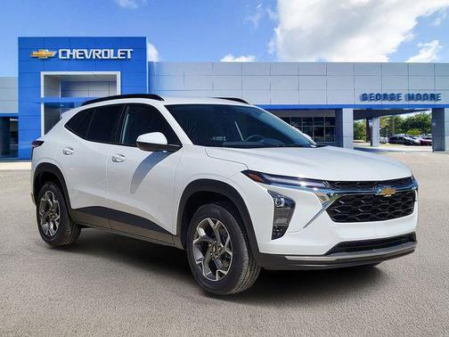Summit White 2026 Chevrolet Trax LT