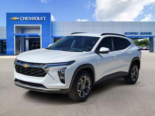 Summit White 2026 Chevrolet Trax LT