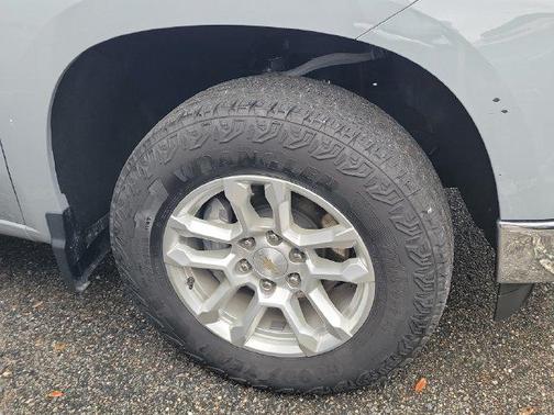 Slate Gray Metallic 2024 Chevrolet Silverado 1500 LT
