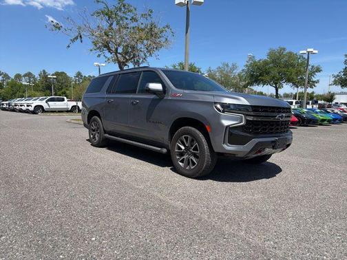 Satin Steel Metallic 2021 Chevrolet Suburban 4WD Z71