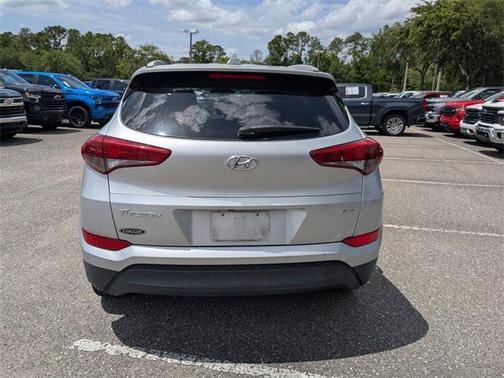 2017 Hyundai TUCSON SE Plus