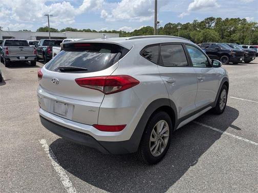2017 Hyundai TUCSON SE Plus
