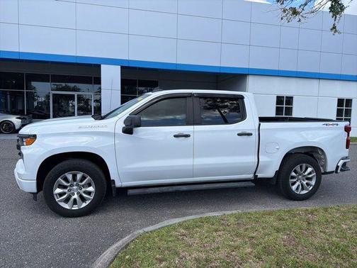 Summit White 2022 Chevrolet Silverado 1500 Custom