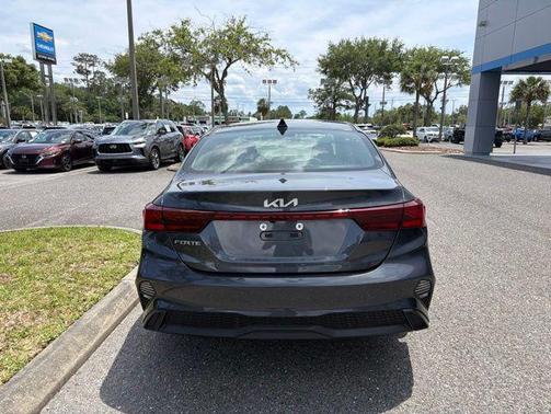 Gravity Gray 2024 Kia Forte LXS