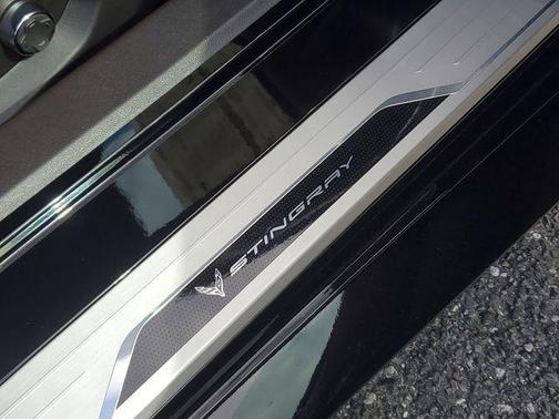 2025 Chevrolet Corvette Stingray w/2LT