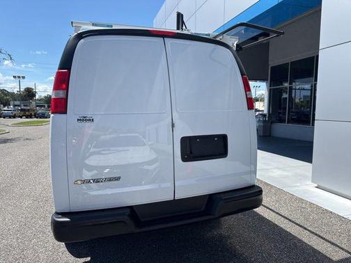 2023 Chevrolet Express 2500 RWD 2500 Regular Wheelbase WT