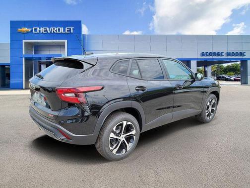 Mosaic Black Metallic 2026 Chevrolet Trax FWD 1RS