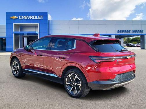 Radiant Red Tintcoat 2025 Chevrolet Equinox EV LT
