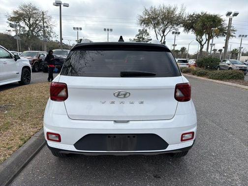 2022 Hyundai VENUE Limited