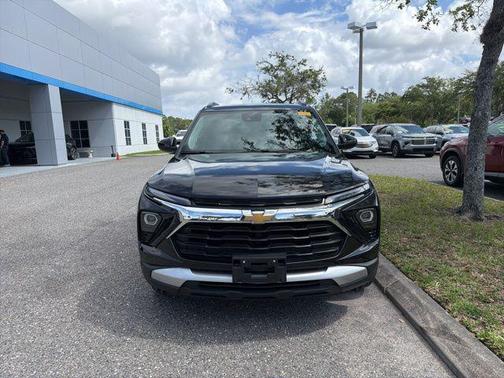 Mosaic Black Metallic 2025 Chevrolet Trailblazer LT