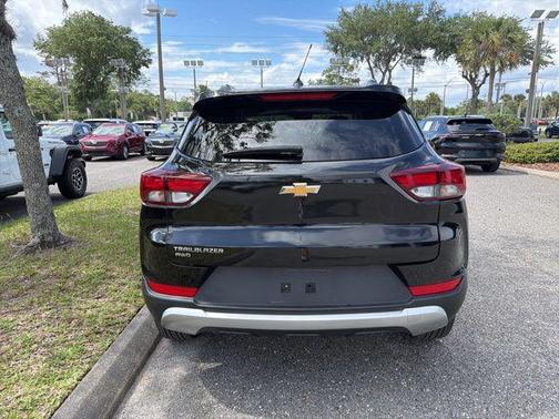 Mosaic Black Metallic 2025 Chevrolet Trailblazer LT