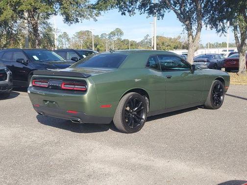 2018 Dodge Challenger SXT