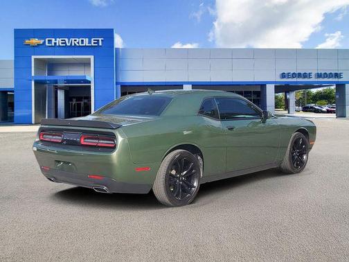 2018 Dodge Challenger SXT