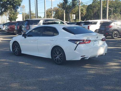 2021 Toyota Camry SE