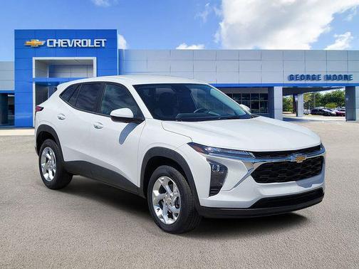 Summit White 2026 Chevrolet Trax LS