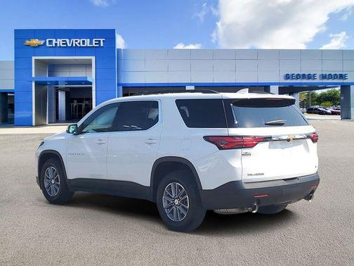 2022 Chevrolet Traverse LT Cloth