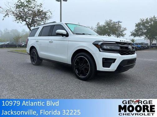 Star White Metallic Tri-Coat 2023 Ford Expedition Limited