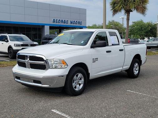 Bright White Clearcoat 2024 RAM 1500 Classic SLT