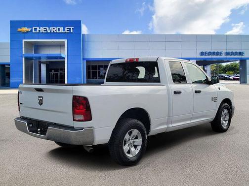 Bright White Clearcoat 2024 RAM 1500 Classic SLT