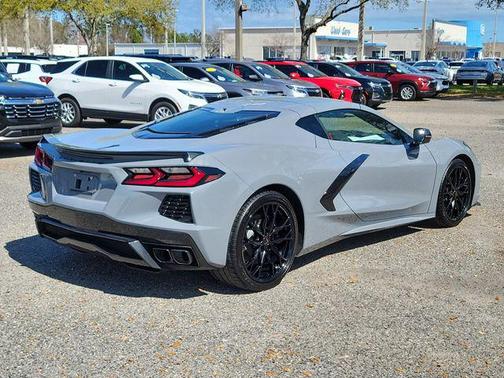 2025 Chevrolet Corvette Stingray w/2LT