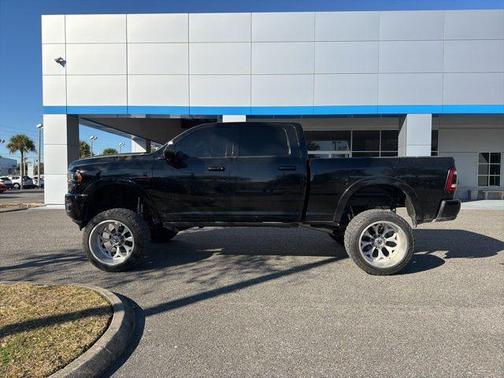 2021 RAM 2500 Limited Crew Cab 4x4 6'4' Box