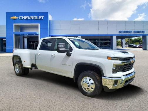 Summit White 2026 Chevrolet Silverado 3500 LT