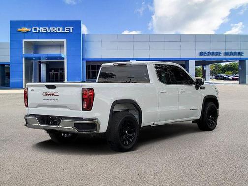 2023 GMC Sierra 1500 SLE