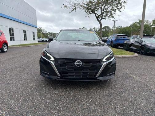 Super Black 2024 Nissan Altima 2.5 SV